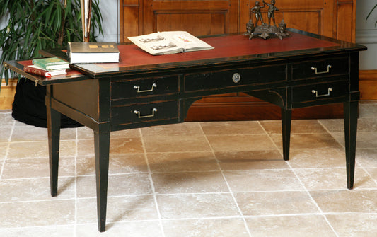 Ministre writing desk